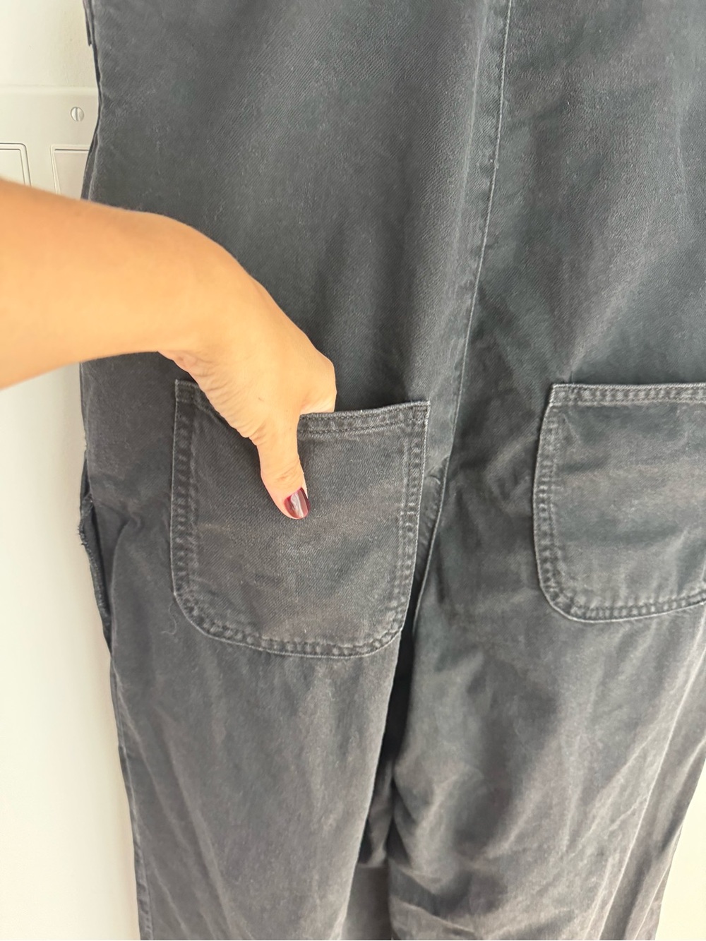 Pilcro Denim Pinafore Jumpsuit Black Women's Sz S Relaxed fit - Picture 10 of 13